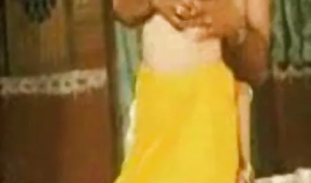 विवियन_चेरी सनी लियोन सनी लियोन सेक्सी पिक्चर से सीधे खेलने