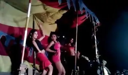 छात्र की तारीख के बाद गुदा चाट के एक सेक्सी पिक्चर साथ सहज थी, उसके दोस्त