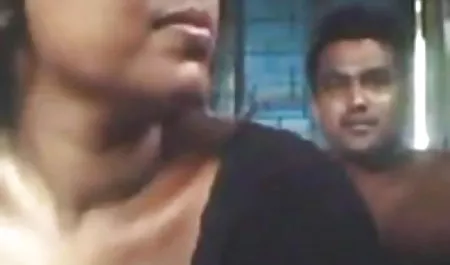 वसा पत्नी रसोई घर में बॉलीवुड की सेक्सी पिक्चर खाती है