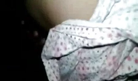 लड़की मुंह में उसके चेहरे और टकसाल मल्लिका शेरावत सेक्सी पिक्चर पर नहीं