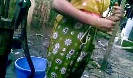 एक सपना चौधरी की सेक्सी पिक्चर शौक धूमधाम उसकी पत्नी ऊपर उठाता