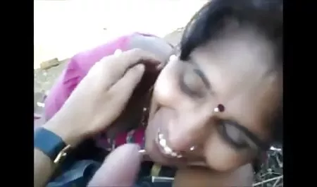 डोनट्स के साथ स्थिति 69 फीट सेक्सी का पिक्चर खड़े में चाचा चाटना पैर