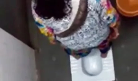 बिस्तर पर काजल राघवानी की सेक्सी पिक्चर चोकर आलू डालो