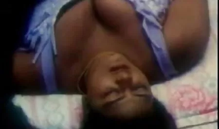 वह अपनी कार में टैक्सी ड्राइवर मारा मिस पूजा सेक्सी पिक्चर
