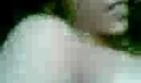 छज्जे पर एक पुल अगले सेक्सी पिक्चर रानी दरवाजे के साथ