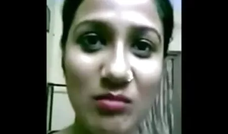 बहादुर गोरा कैमरे के लिए उसे सुंदर सेक्सी सेक्सी पिक्चर वीडियो शरीर से पता चलता है