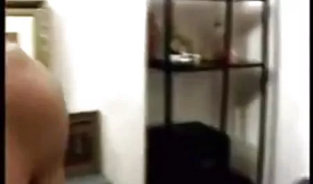 एक बीपी वीडियो अंग्रेजी सेक्सी गोरा और श्यामला पिछवाड़े में बंद कर दिया आदमी