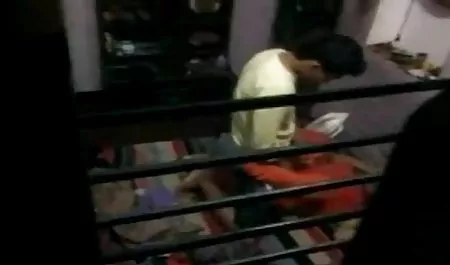 लड़की गुदा उठाया परिचयात्मक जीभ के साथ उसके सेक्सी वीडियो नया पिक्चर दोस्त