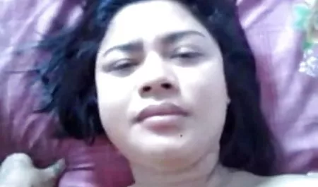 वैक्यूम के साथ गेंदो पंप और एक का चोपड़ा की सेक्सी पिक्चर मजबूत छड़ी के साथ उन्हें जगह