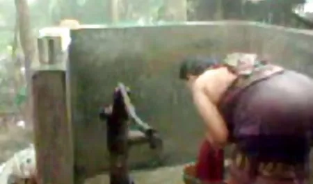 बर्फ विक्का भाषा सही बनाता है हिंदी पिक्चर में सेक्सी