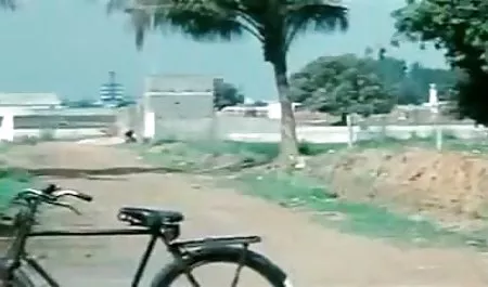 रसोई घर के बीच में सेक्सी प्रेमिका कमबख्त भोजपुरी भाषा में सेक्सी पिक्चर