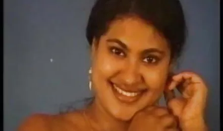 तीन पुरुषों हिंदी सेक्सी पिक्चर हिंदी सेक्सी पिक्चर गधा लड़की
