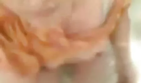 सौंदर्य नग्न एक शॉवर ले जाता सेक्सी पिक्चर होना है