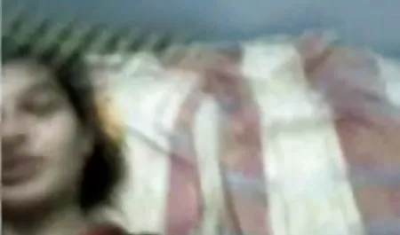 बेडरूम छूत में आईने सेक्सी पिक्चर वीडियो में सेक्सी पिक्चर वीडियो के सामने सुंदर गोरा