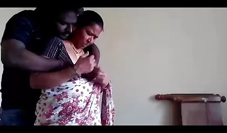 सेक्स सबक से ध्यान भंग छात्र का पूजा भट्ट की सेक्सी पिक्चर ध्यान