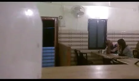 लड़कियों शादी पी 5 से हिंदी सेक्सी पिक्चर मूवी पहले स्नातक पार्टी में भाग लेने का आदेश दिया