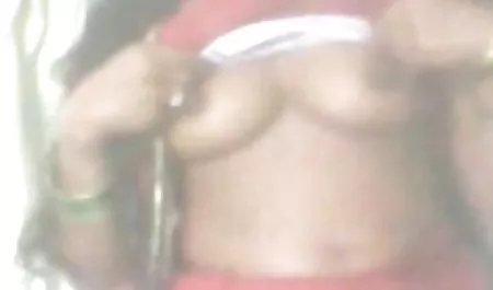 प्रेमी धीरे धीरे एक श्यामला श्रीदेवी सेक्सी पिक्चर बाहर खींचती