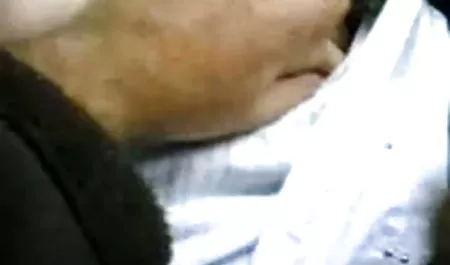 कैमरे के साथ उसकी पत्नी फाड़ के बाद, वह चारों ओर हो गया और आंख समाप्त सेक्सी वीडियो हिंदी मूवी