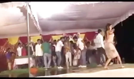 अपनी पत्नी के साथ यौन संबंध रखने इंग्लिश सेक्सी पिक्चर वीडियो से पहले एक मजबूत आदमी