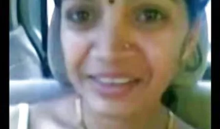 छेदा लड़की सह करीना की सेक्सी पिक्चर से भरा है