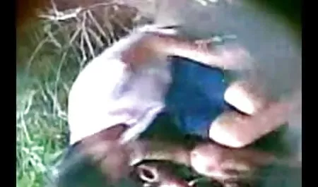Molato kicks गुदा झटका देता है और यह करने मद्रासी सेक्सी वीडियो पिक्चर के लिए अपने प्रेमी