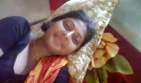 बिन चुदाई मस्ती मुंह में प्रियंका चोपड़ा सेक्सी पिक्चर कमबख्त के साथ शानदार युवा लड़की