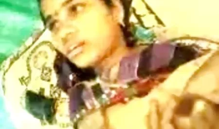 रूसी फूहड़ कोओमीत सेक्सी मूवी पिक्चर बीपी में पैसा पाने के लिए कोशिश कर रहा है