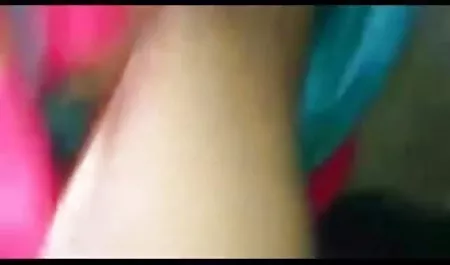 गोरा उसके सेक्सी पिक्चर वीडियो वीडियो पति गले देता है