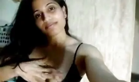 वर्णनकर्ता की खातिर वह ठुकरा दिया और पिक्चर फिल्म सेक्सी सेक्सी अपने शॉर्ट्स जुदा